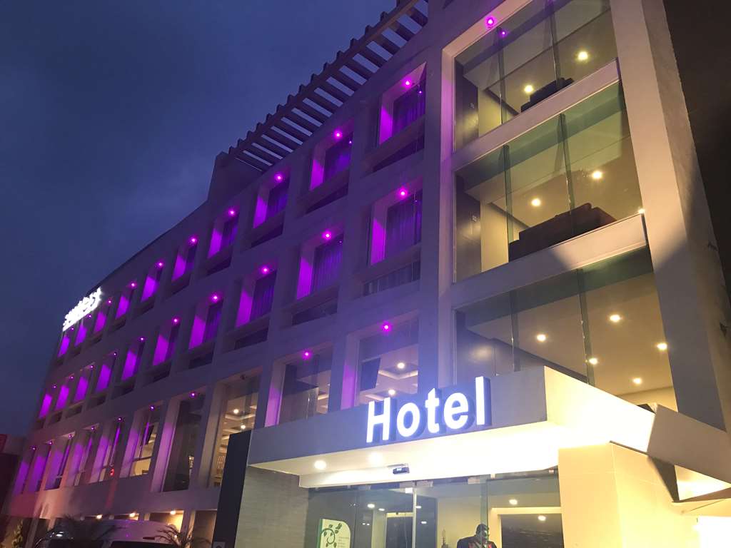 Images Best Western Plus Metepec & Suites