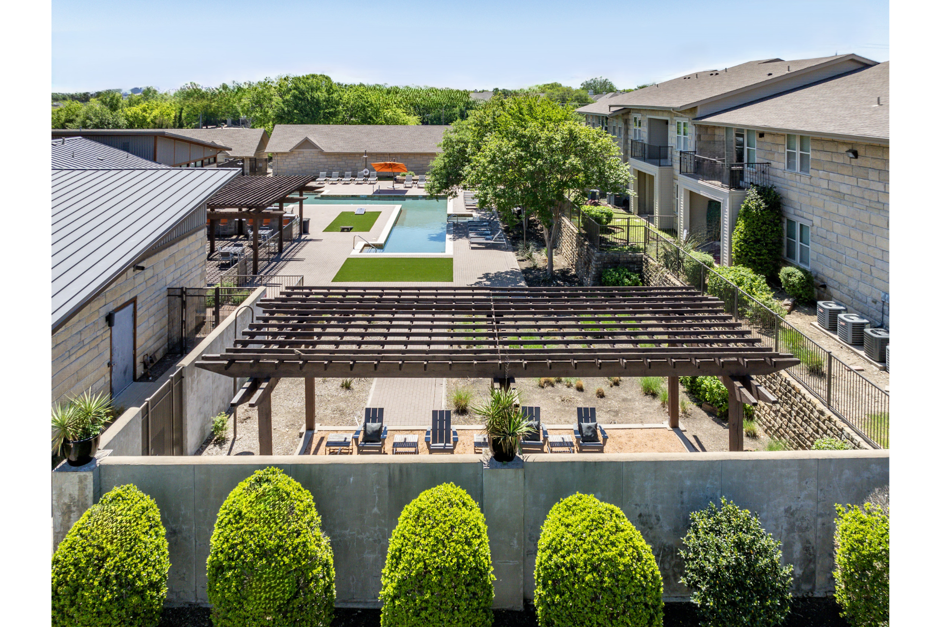 Resort Style Swimming Pool