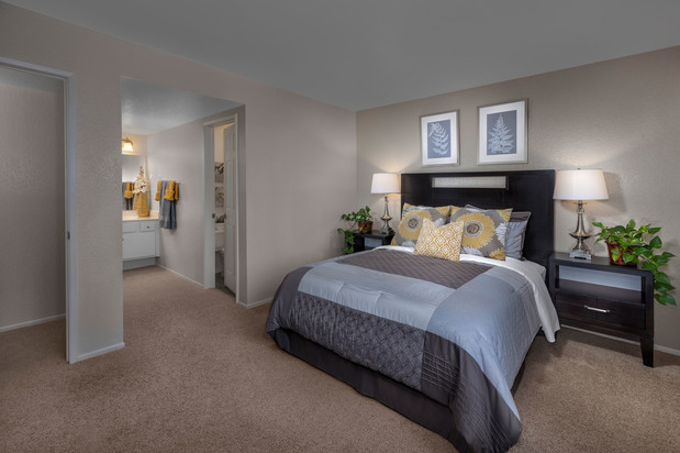 Images Green Valley Apartments