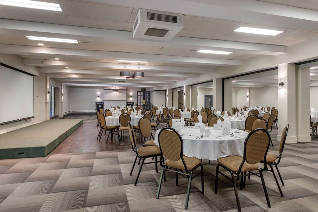 Meeting Room Dannys Suites, SureStay Collection By Best Western Beresford (506)546-6621