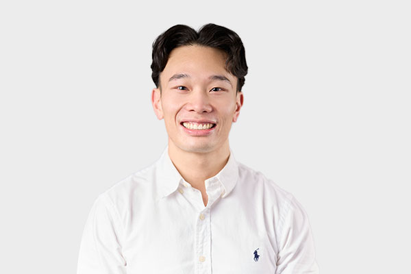 Yong Su, Optometrist Partner in our Parabanks Centre store