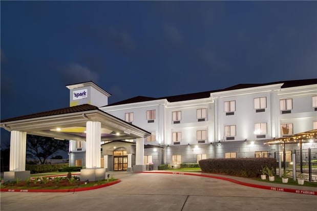 Images Spark by Hilton Houston Hobby Airport