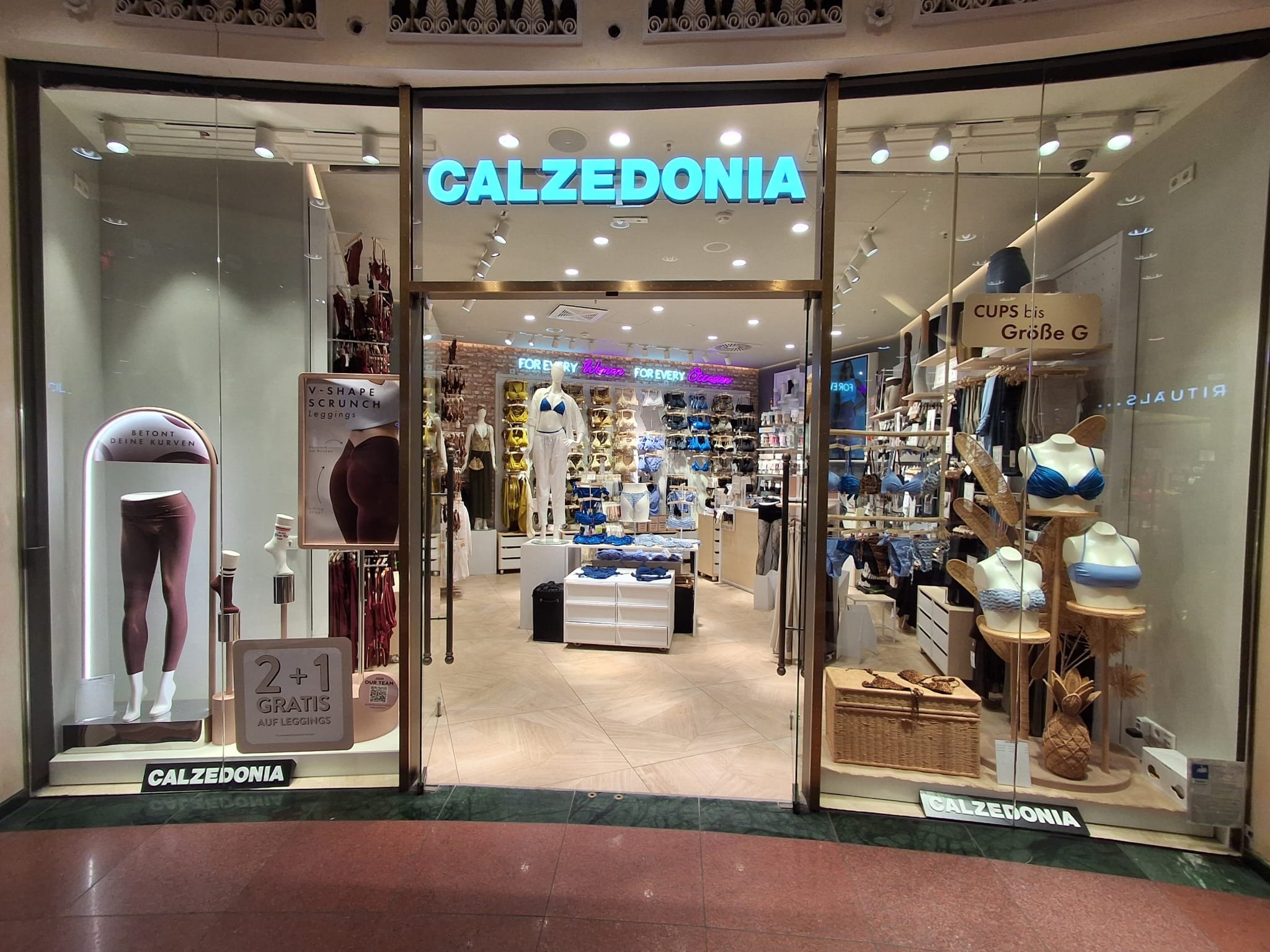 Calzedonia, SCHLOSSSTRASSE 34 in Berlin