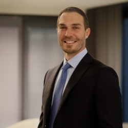 Images Marco Marin - TD Wealth Private Investment Advice