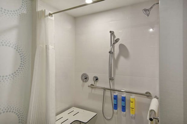 Images Tru by Hilton Beavercreek Dayton