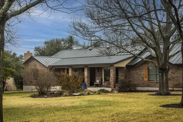 Images Hall's Roofing & Sheet Metal