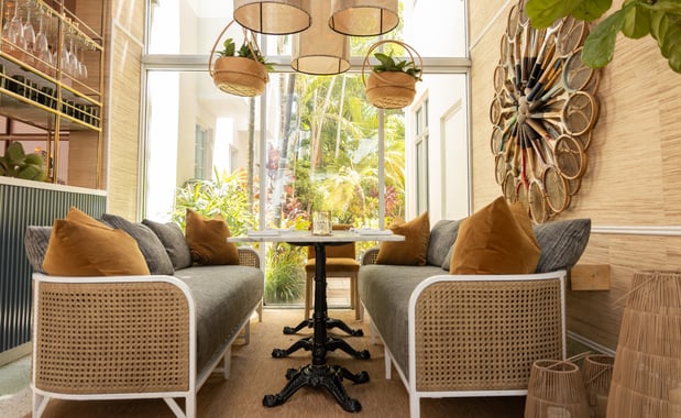 Images Kimpton Surfcomber Hotel by IHG