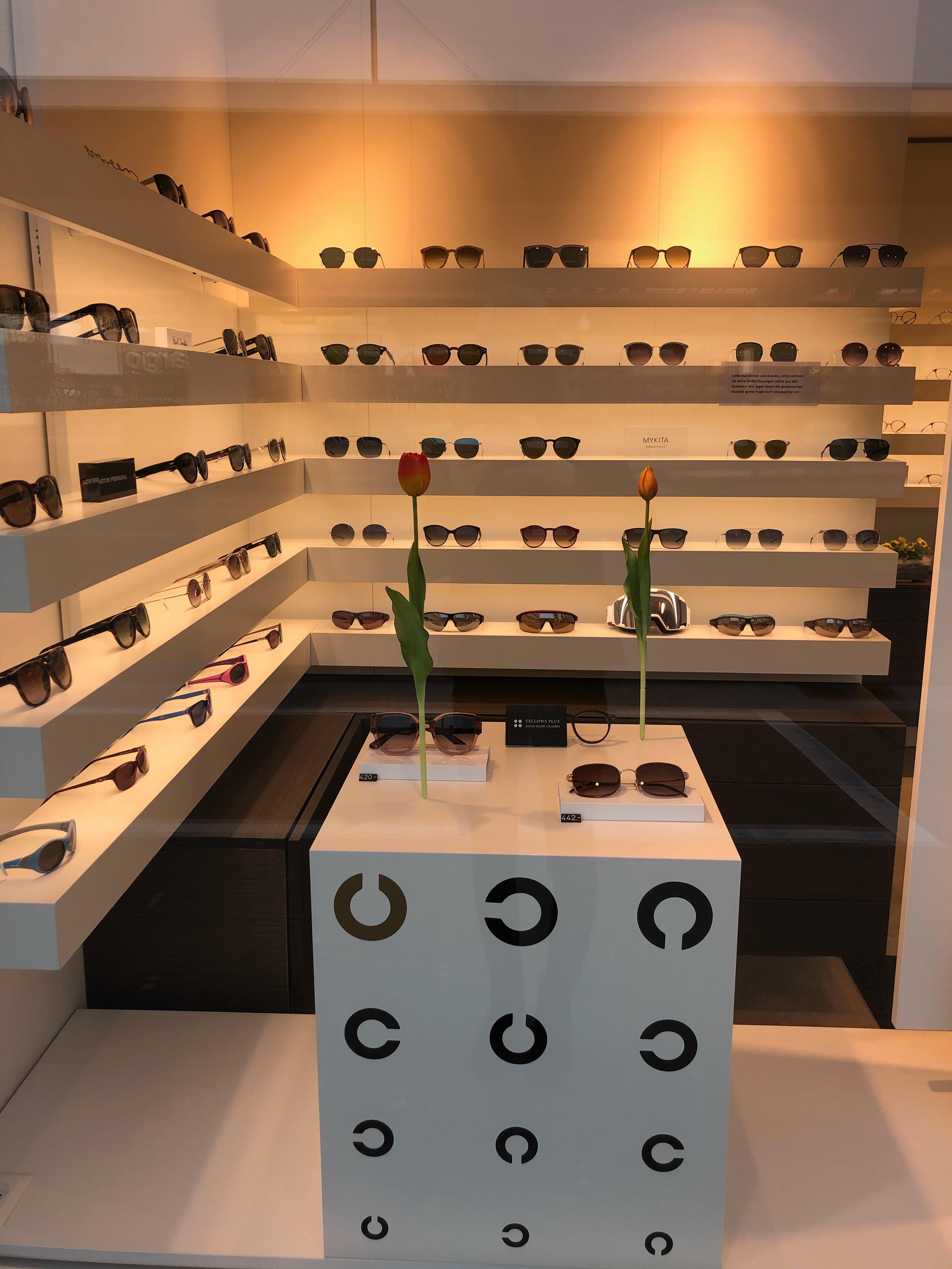 Schneider Optik + Akustik AG, Dorfstrasse 116 in Meilen