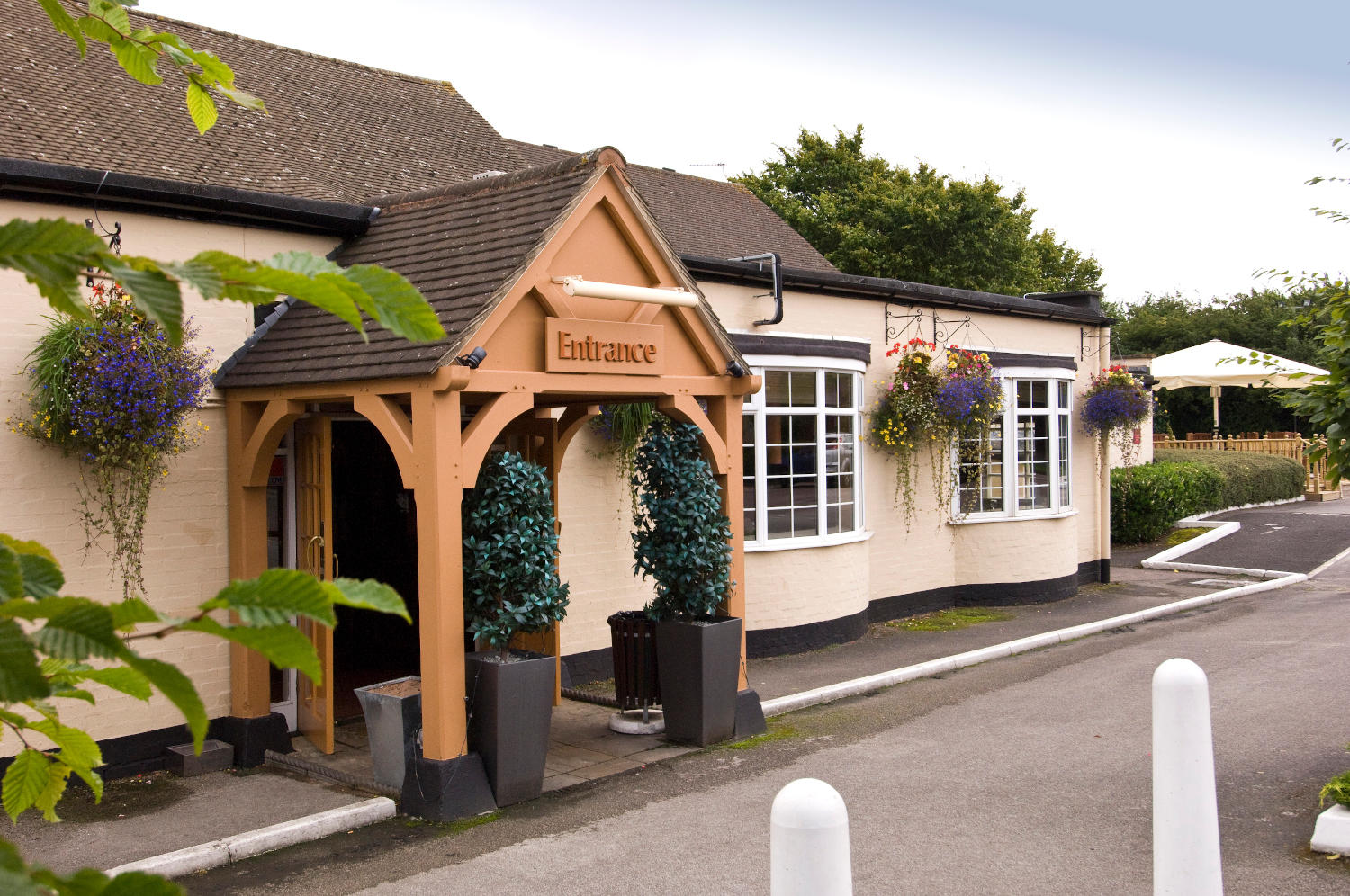 Beefeater restaurant exterior Premier Inn Solihull South (M42) hotel Solihull 08715 278986