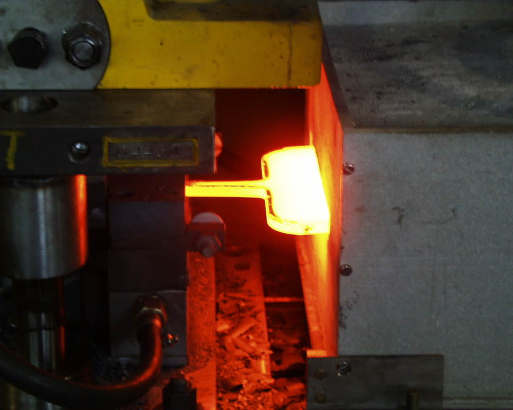 Plustherm Point AG, Zentralstrasse 40 in Birr