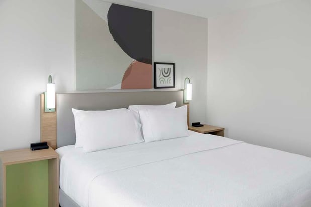 Images Spark by Hilton Lansing