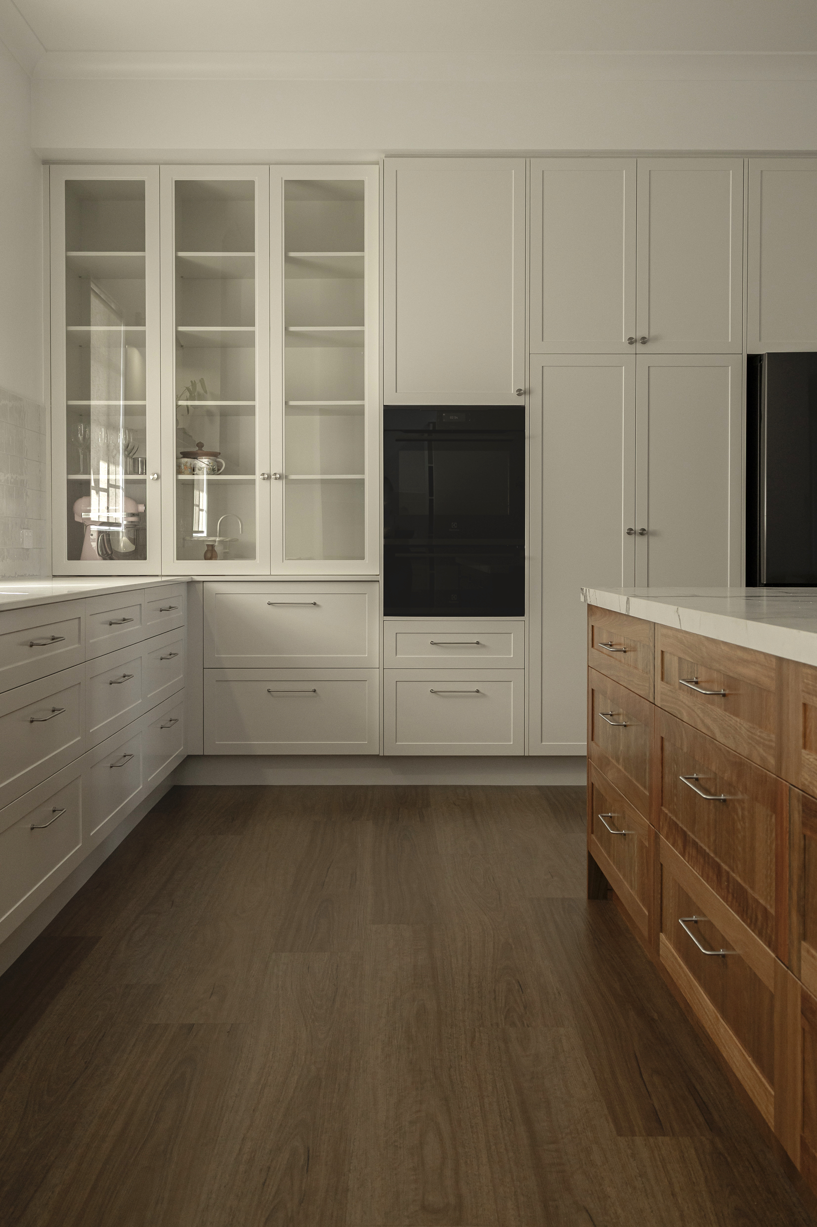 Images Elegant Kitchens & Joinery