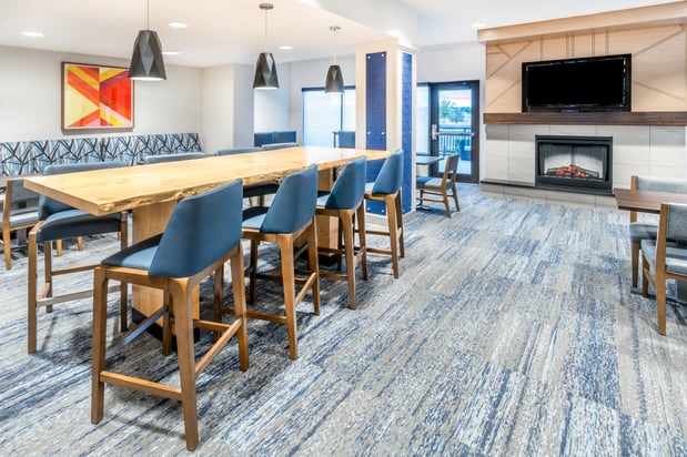 Images Holiday Inn Express & Suites Colorado Springs-First & Main by IHG