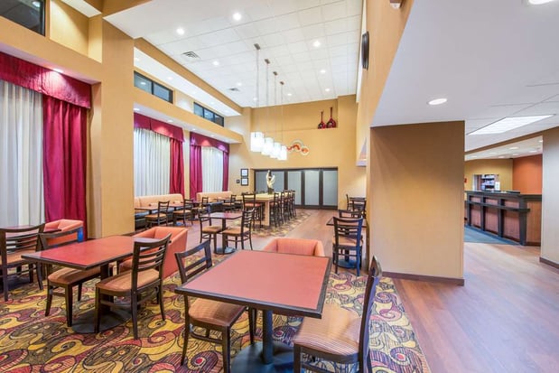 Images Hampton Inn & Suites Oklahoma City - South
