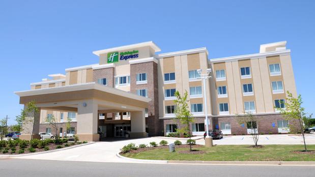 Images Holiday Inn Express Covington-Madisonville, an IHG Hotel