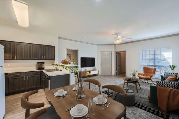 Images Lakeline Apartments