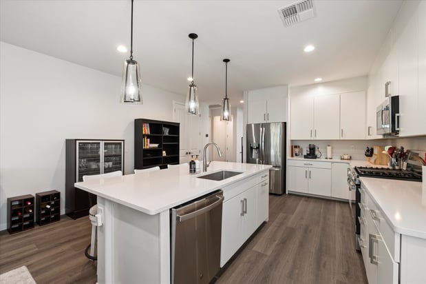 Images Realty ONE Group: Melissa Gasper