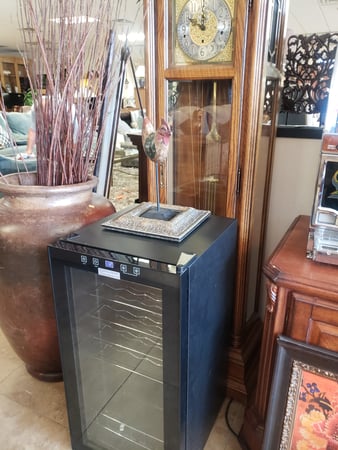 Images J and B Furniture Consignments