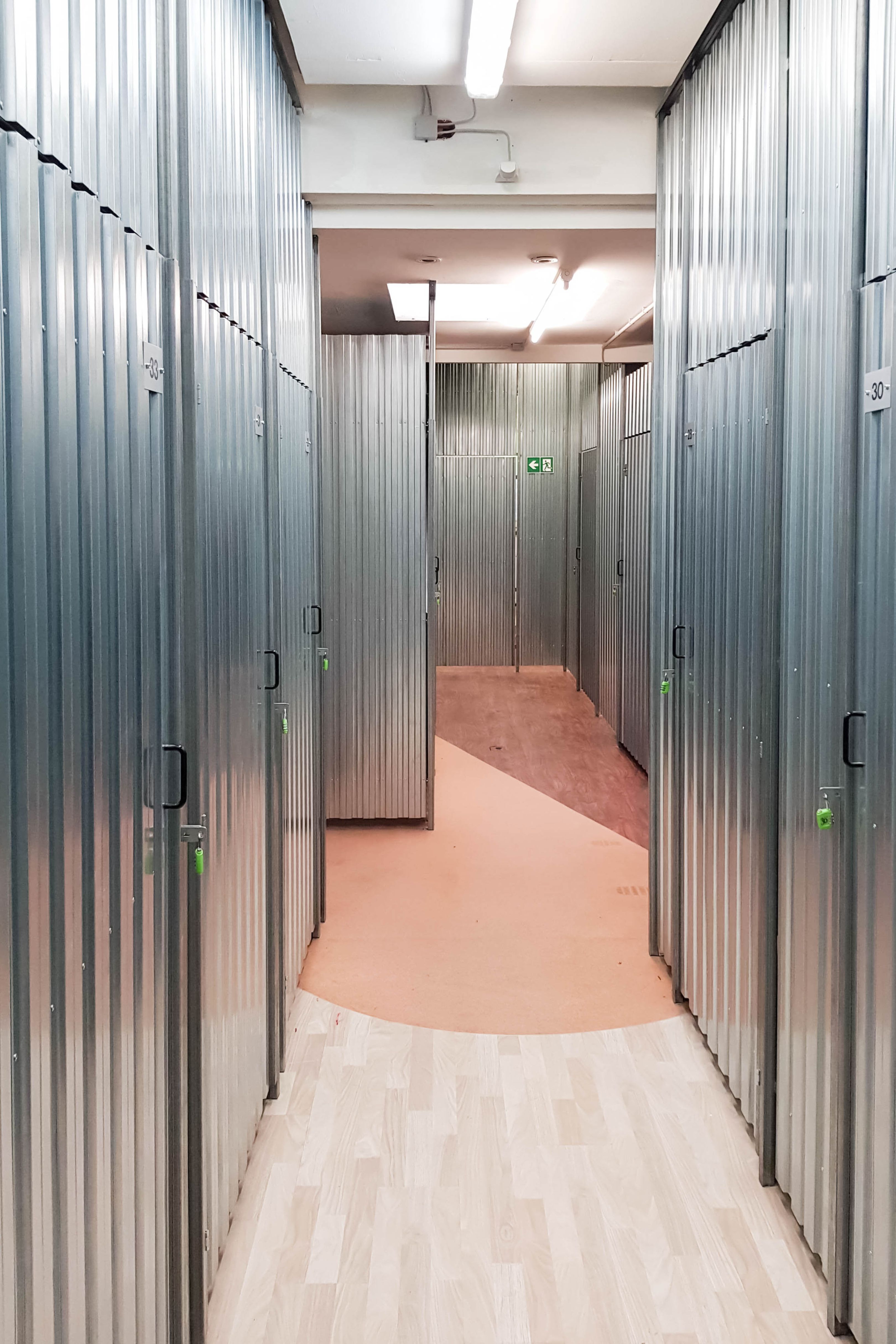 Storebox - Dein Lager nebenan, Breitenfurter Straße 98 in Wien