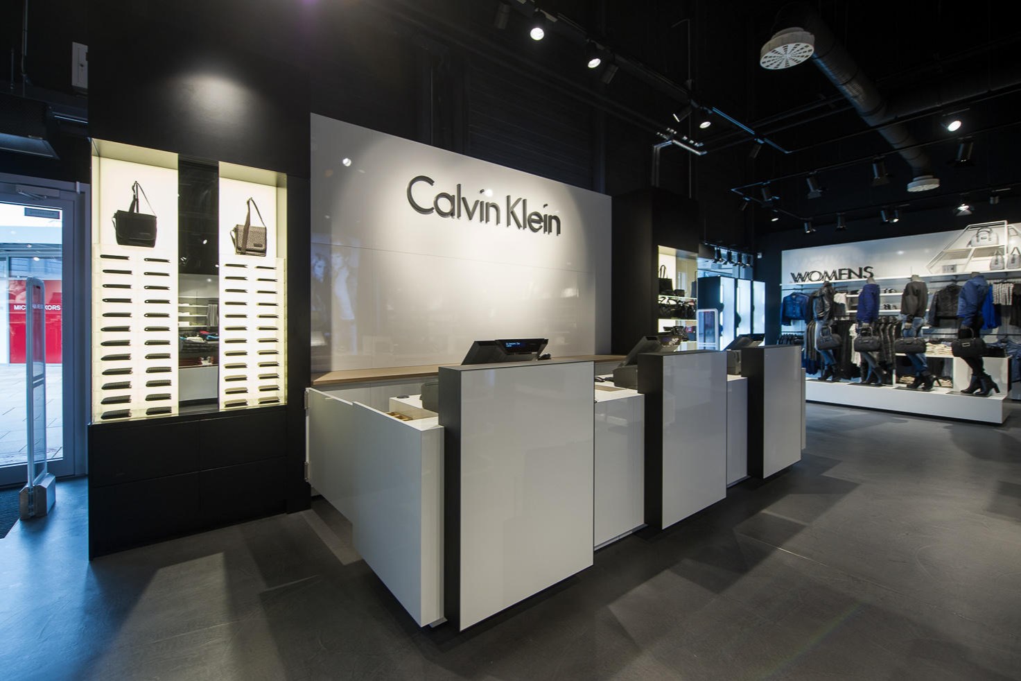 Calvin Klein Outlet, An der Vorburg 1 in Wolfsburg
