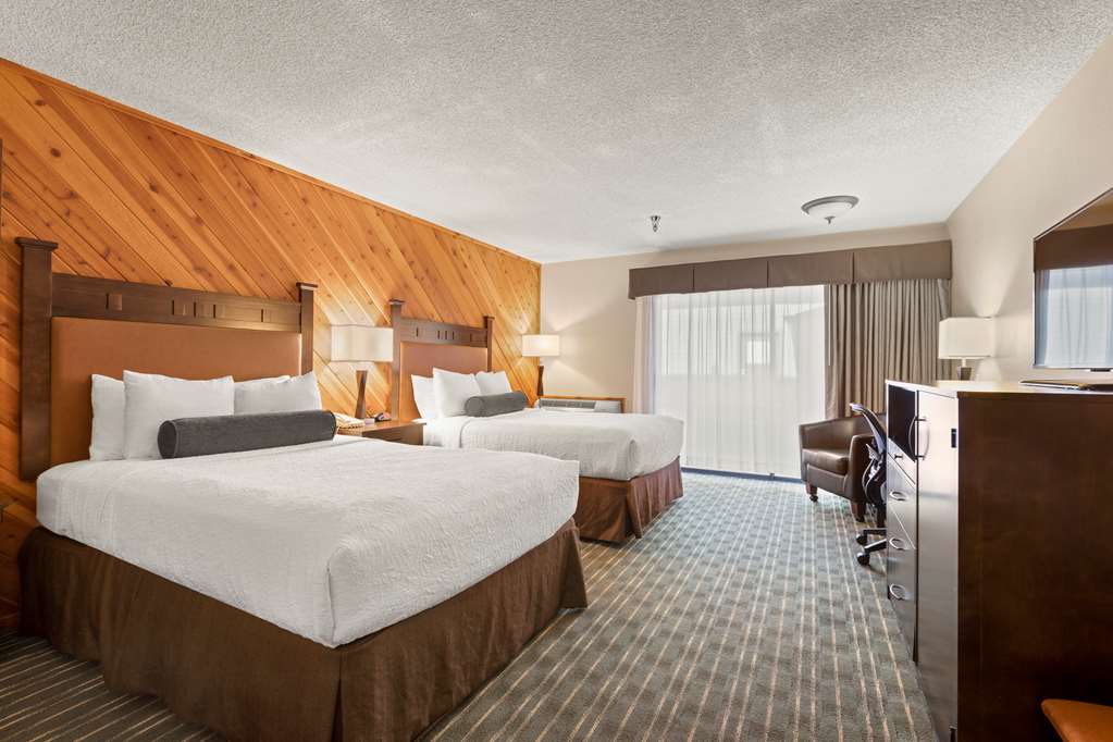 2 Queen Room