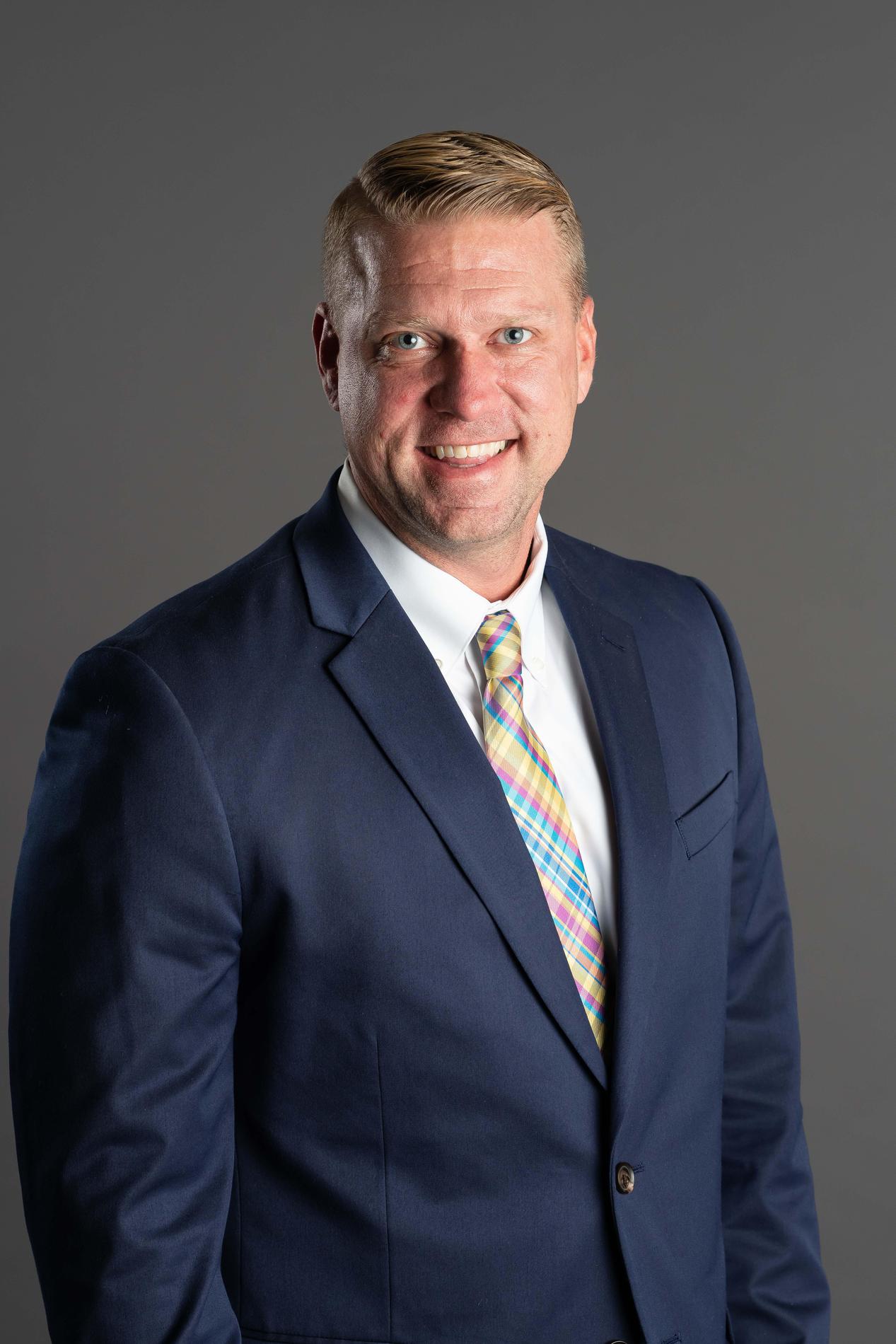 Images Patrick Prater: Allstate Insurance