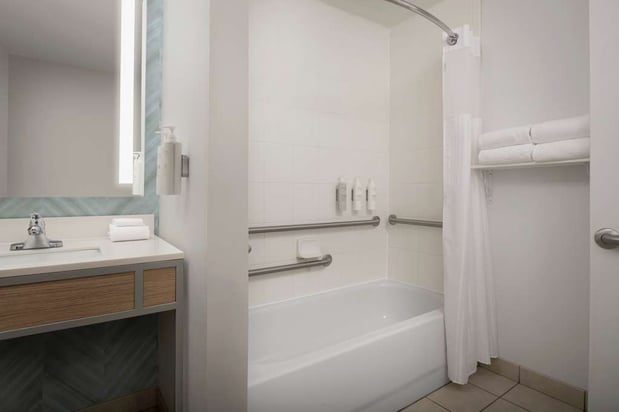 Images Hilton Garden Inn Knoxville West/Cedar Bluff
