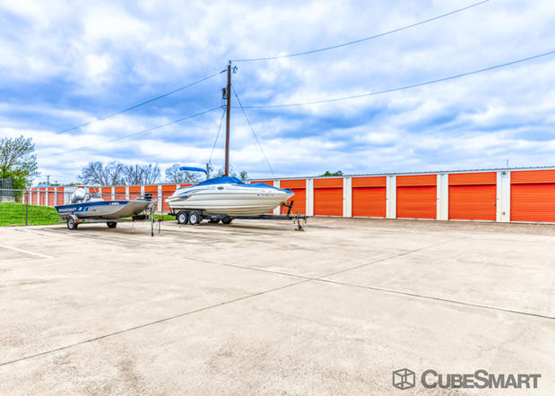 Images CubeSmart Self Storage