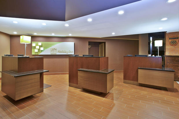 Images Holiday Inn Manitowoc by IHG