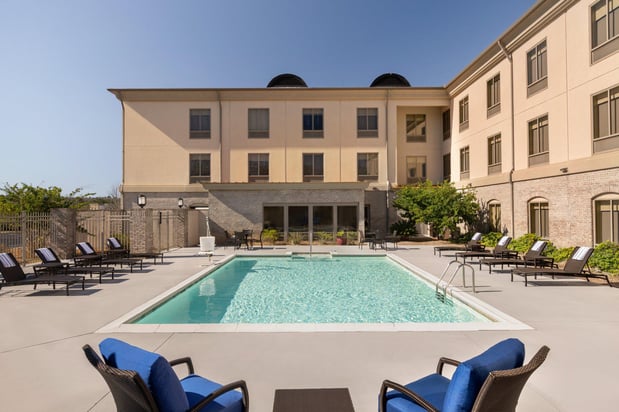 Images Holiday Inn Express & Suites Opelika Auburn by IHG
