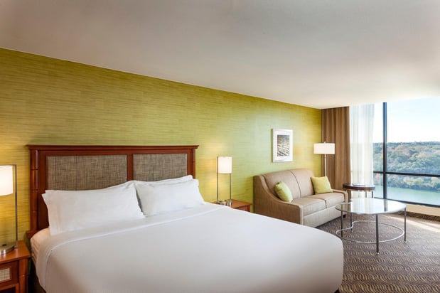 Images Holiday Inn Austin-Town Lake by IHG