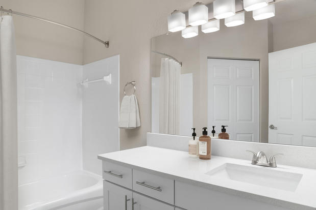 Images Knightsbridge at Stoneybrook