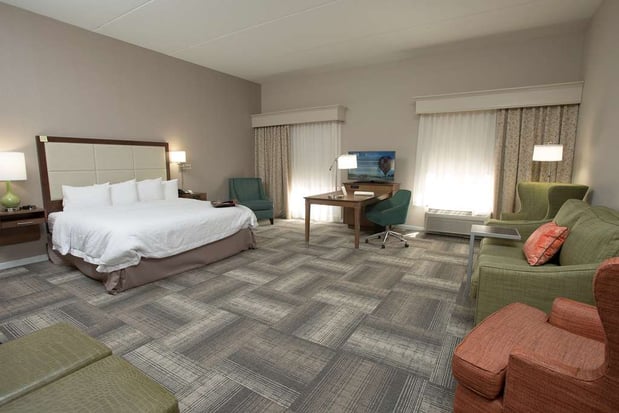 Images Hampton Inn & Suites Cincinnati-Union Centre