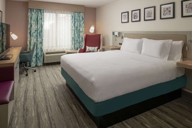 Images Hilton Garden Inn Tacoma Downtown