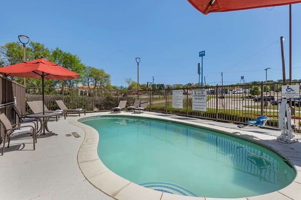 Images Best Western Lindale Inn