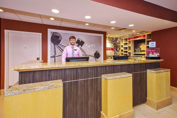 Images Hampton Inn & Suites Madison-West