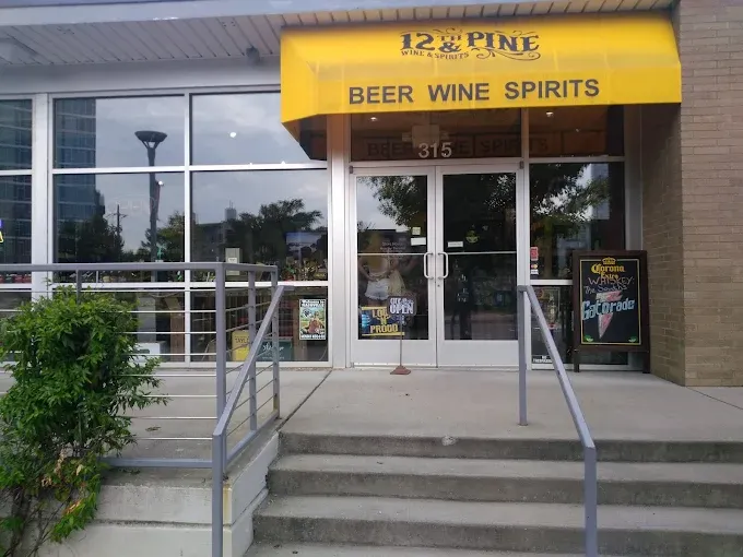 Images 12th & Pine Liquor Store
