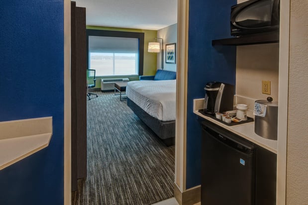 Images Holiday Inn Express & Suites Jackson Northeast by IHG