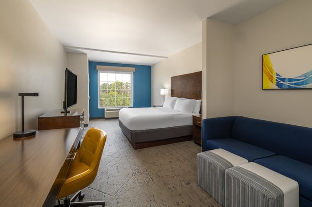 Images Holiday Inn Express & Suites Aiken by IHG