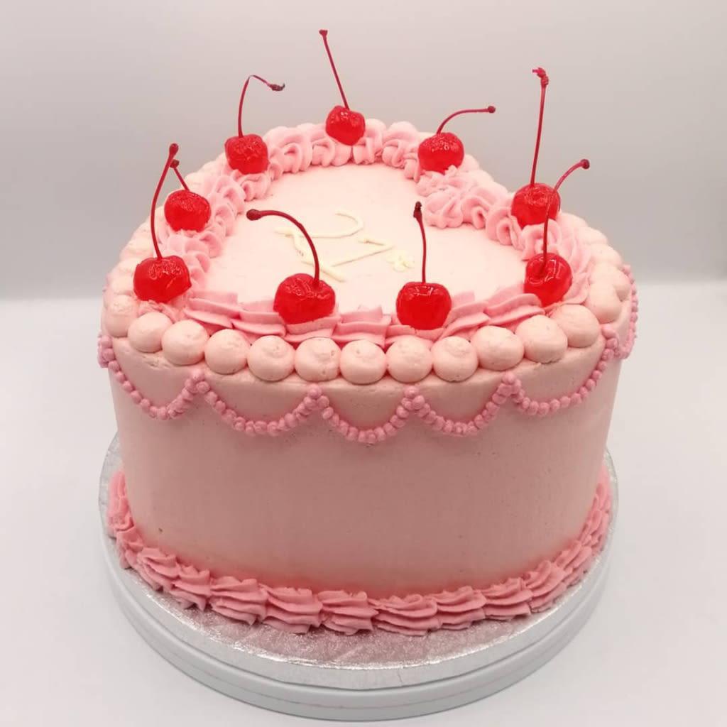 We All Love Cake Bishop's Stortford 07909 694630