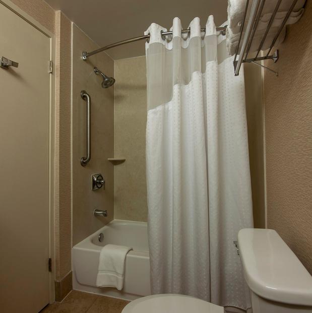 Images Holiday Inn Express & Suites Laurel by IHG