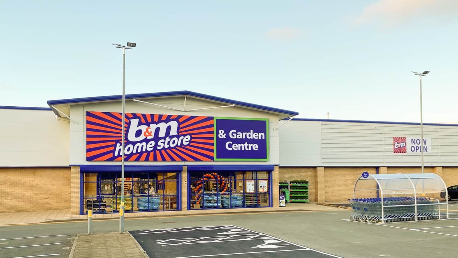 Images B&M Home Store with Garden Centre