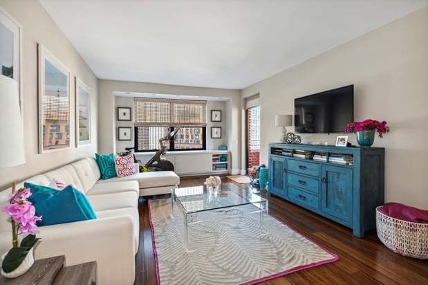 Images LoHo Realty, Inc.