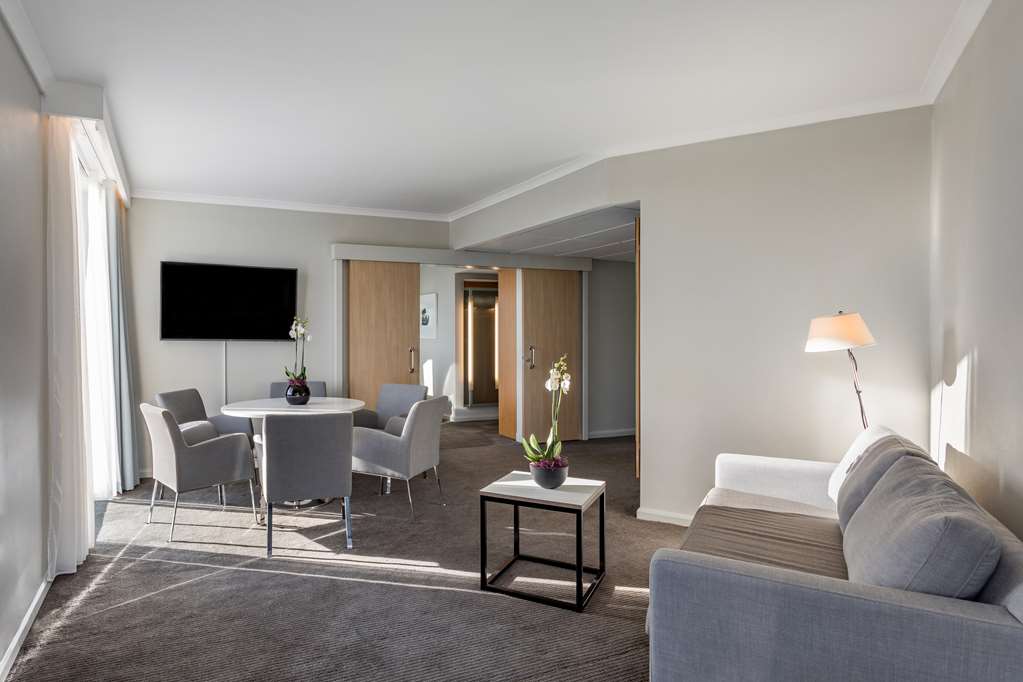 Radisson Blu Hotel London Stansted Airport Opening times Radisson Blu