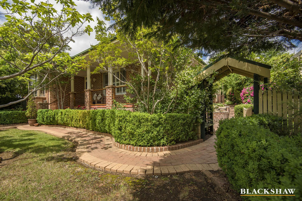 Images Blackshaw Real Estate Tuggeranong