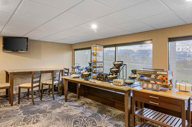 Images Best Western Plus Landmark Inn
