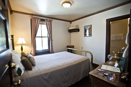 Chico Hot Springs Resort & Day Spa