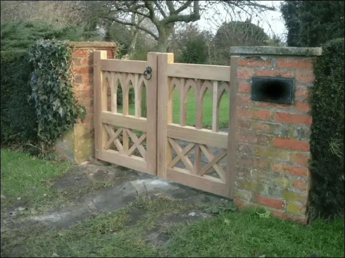 Images SJS Gates Ltd