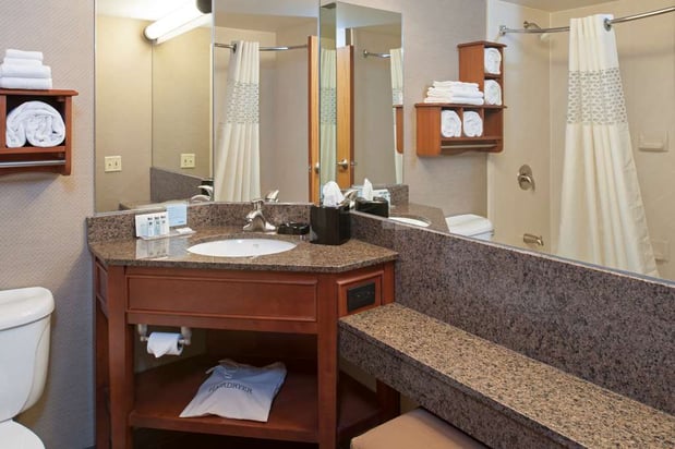 Images Hampton Inn Muskegon