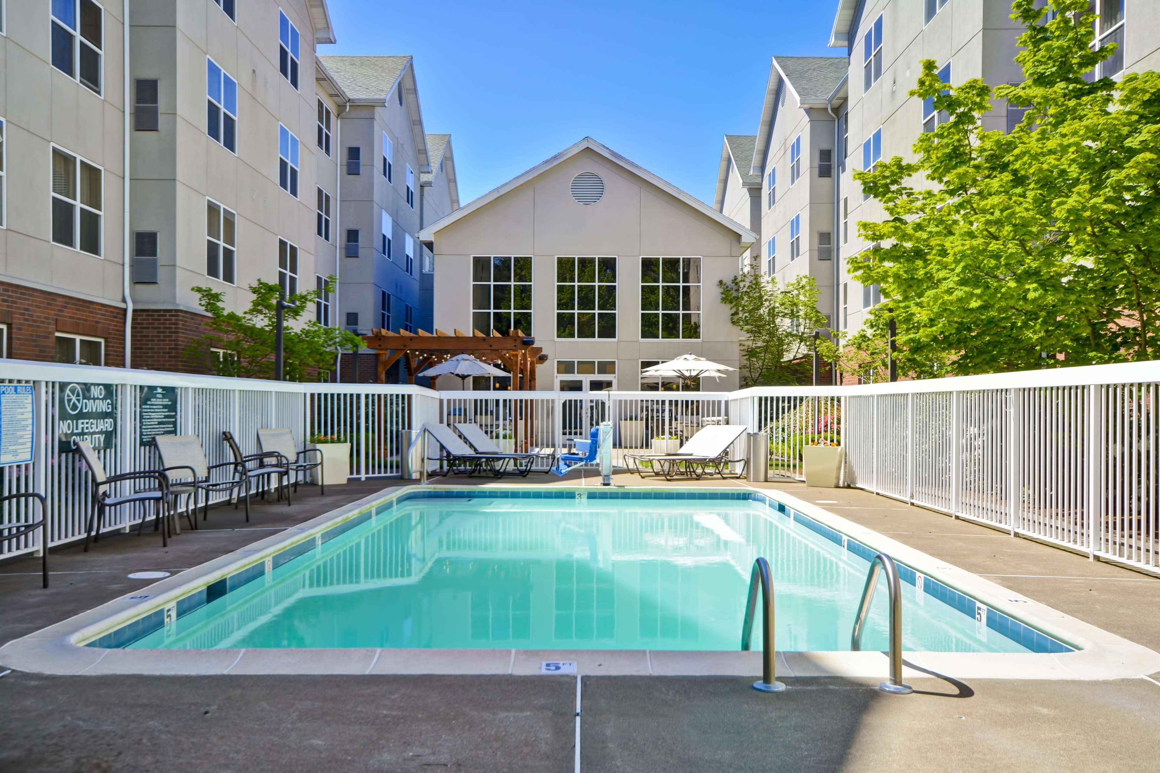 Outdoor Seasonal Pool